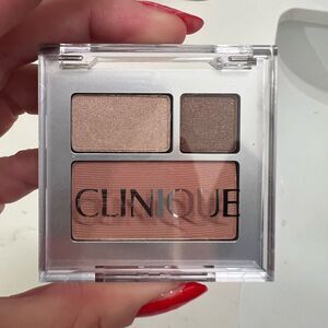 NWT- Clinique blush and eyeshadow duo